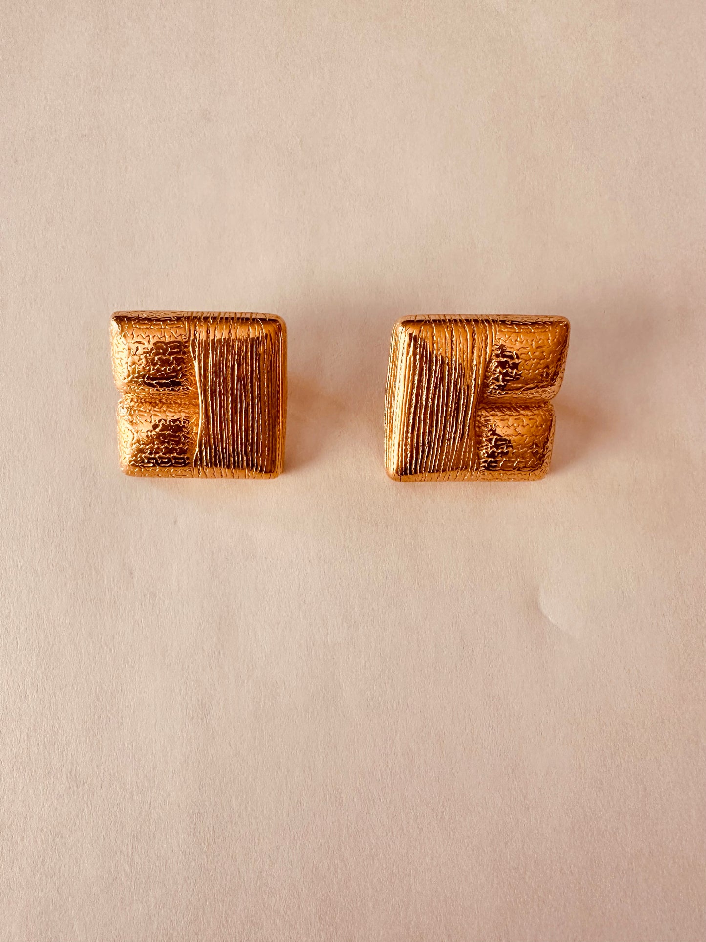Londyn Textured Earrings