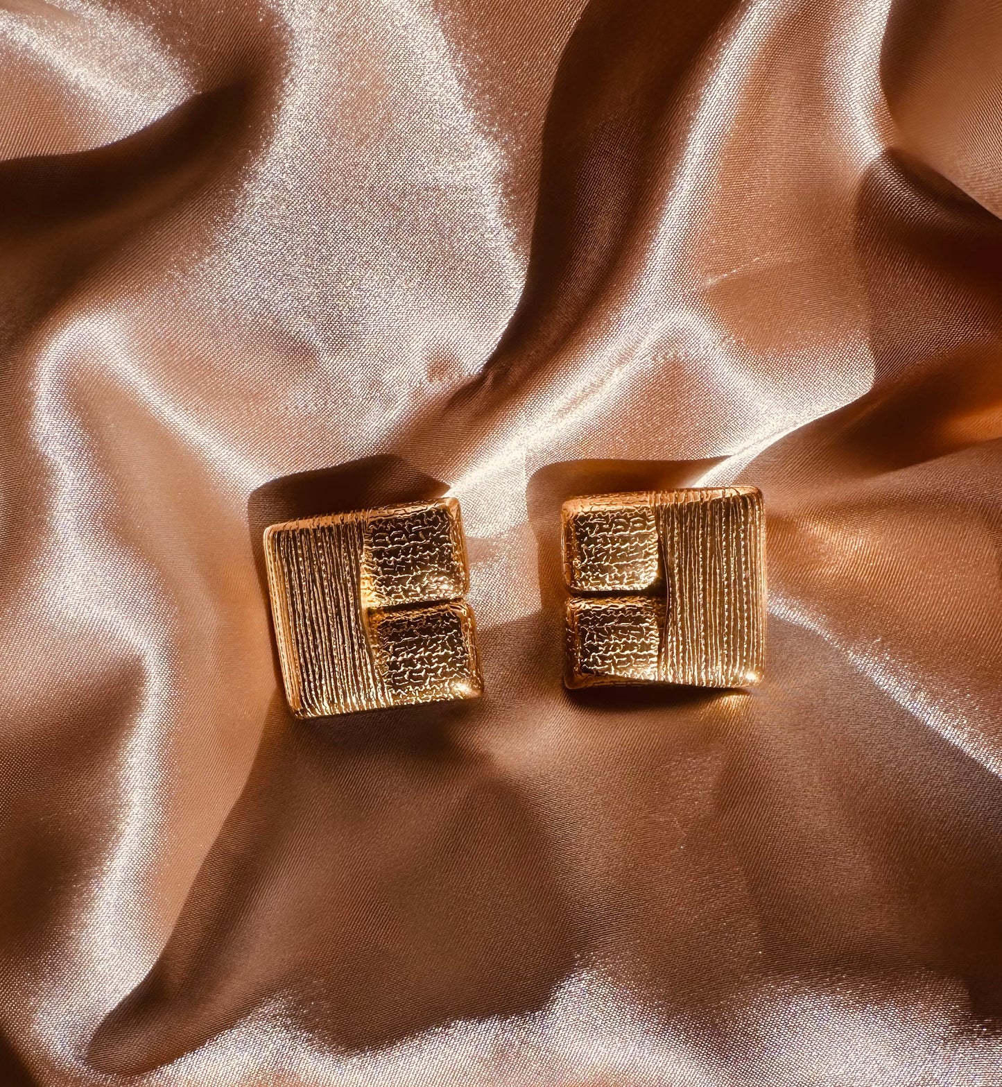 Londyn Textured Earrings