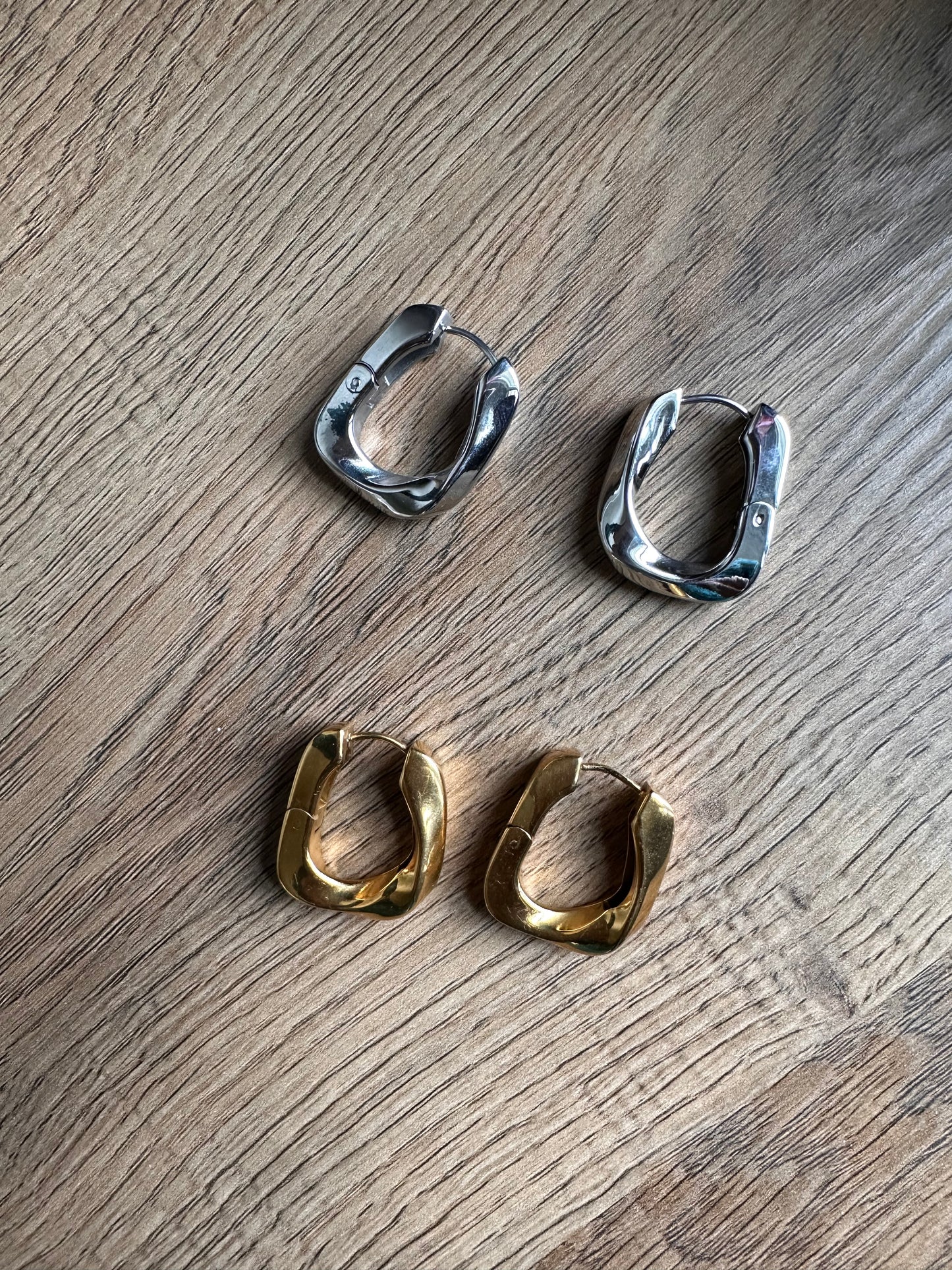 Kelly Hoop Earrings