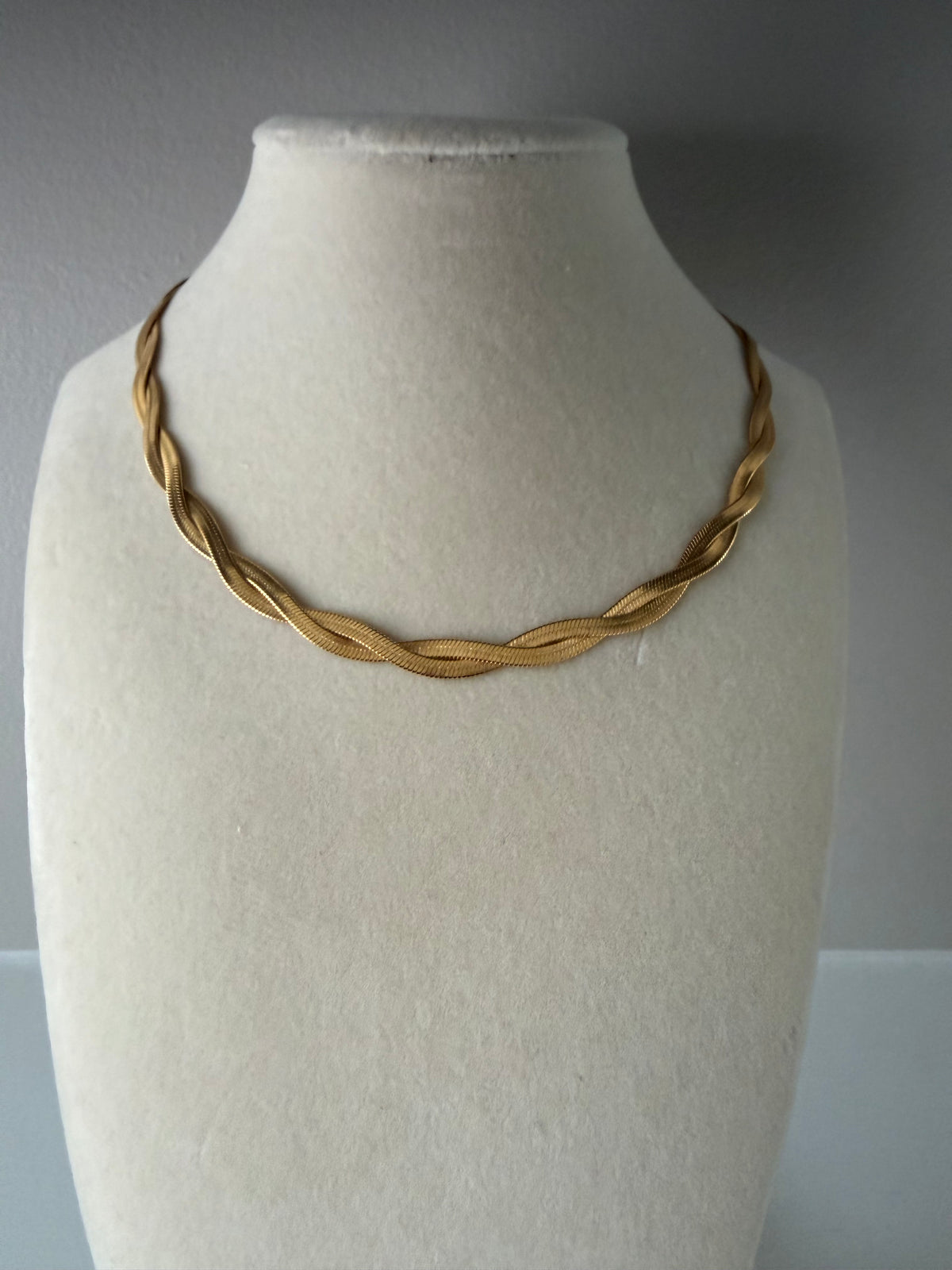 Twisted Herringbone Chain Necklace