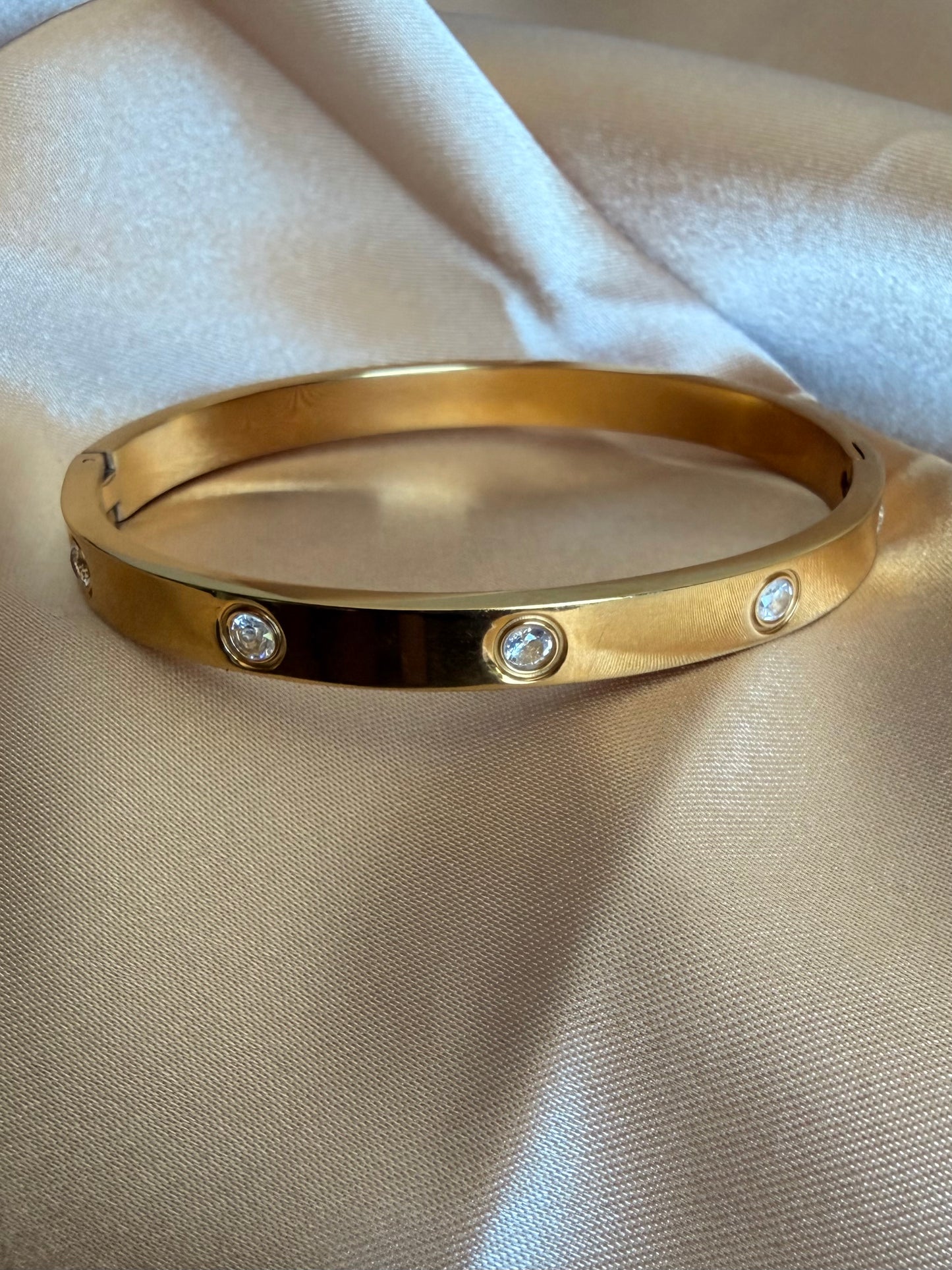 Halo Bangle